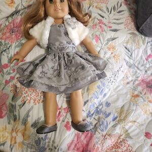 American Girl doll, hazel eyes, dark blonde hair